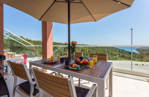 Segotici Apartment | Bella Vista Apartments/Ap 5