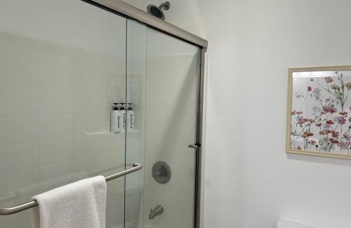Guide Meridian House | Bellaire in Bellingham