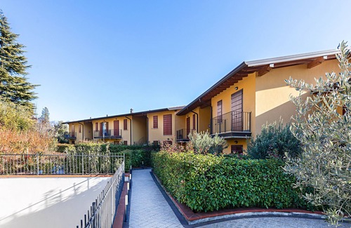 Pulciano Apartment | Bellavista 2-5 by Wonderful Italy