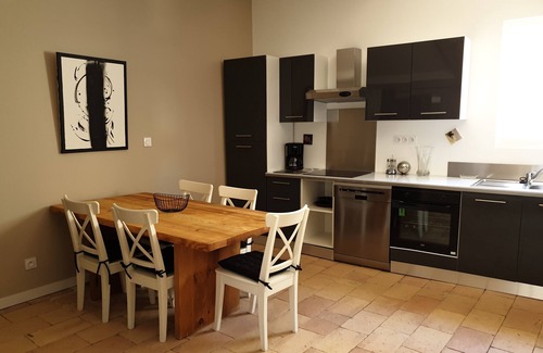 Lunel Bed & Breakfast | Belle Demeure 10 min from the sea (30 min from Nîmes & Montpellier)