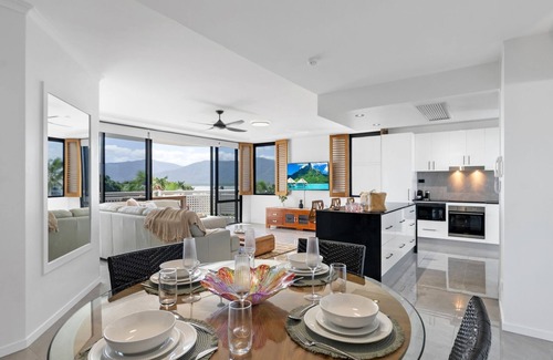 Cairns North Apartment | Belle Escapes Rydges Plaza Esplanade 54 with stunning ocean views
