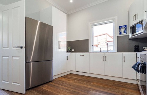 Glenelg South Apartment | Belle Escapes - Whitehaven on Moseley