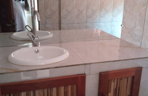 Ouidah Bed & Breakfast | Belle Résidence à Ouidah Pour un Séjour Agréable en Famille Sans Soucis