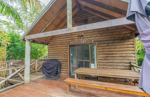 Amity Point Apartment | Belles on Ballow - Lorikeet Lodge - Absolute Waterfront