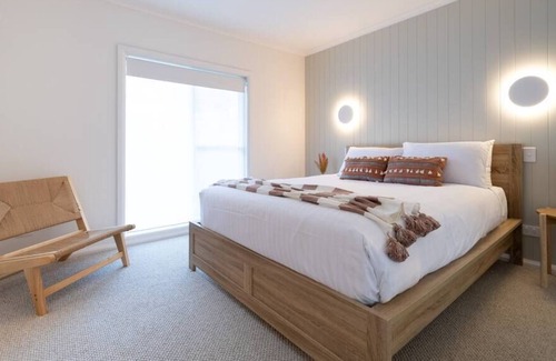 Trevallyn House | Belleview - stylish and cosy getaway