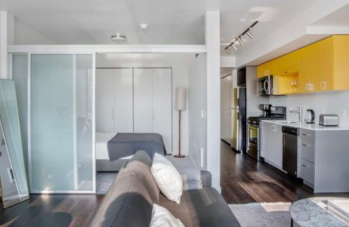 Wilburton Apartment | Bellevue jr 1br w lounge gym wd nr shops SEA-596