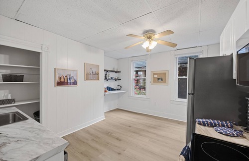 Bellevue Apartment | Bellevue Loft - 1br/baTravel Pad