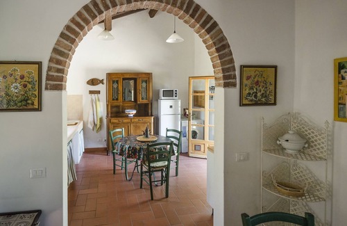 San Vincenzo House | Bellisima rustic style house near the sea