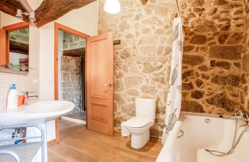 Panton Other | Belvilla by OYO Casa Ribeira Sacra