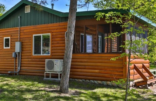 Puposky Cabin | Bemidji Lakefront Retreat - Sunset Views & Prime Fishing Location