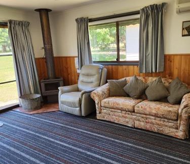 Bemm River Apartment | Bemm River Cottages - Perch Cottage