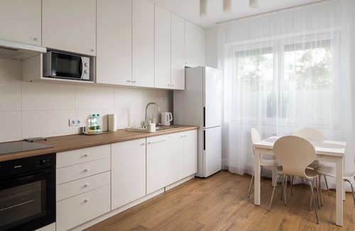 Gorce Apartment | Bemowo Comfort Apartment with Garden