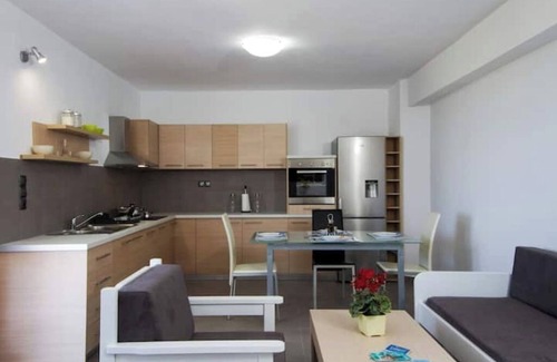 Korfalonas Apartment | Ben's Homes Ariadne