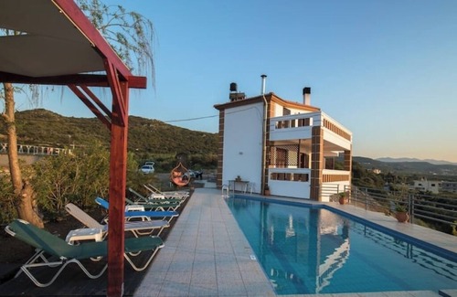 Korfalonas Apartment | Ben's Homes Ariadne