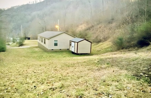 Red Jacket House | Benchmark Hideout L.L.C