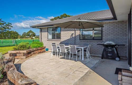 Waipu House | Bennett's Bach - Waipu Holiday Home