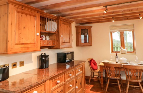 Crich House | BENT CHAPEL COTTAGE, pet friendly, with a garden in Wirksworth