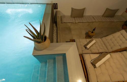 Korinthos Apartment | BEQUEST Gold Luxury suites
