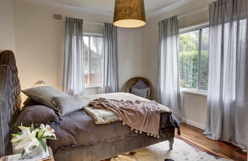 Berrima House | Berrima Cottage, walk to village, open fire