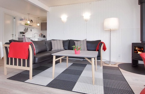 Næs House | "Bertold" - 20m from the sea by Interhome