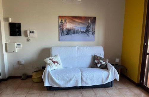 San Giuliano Milanese House | Beslan360