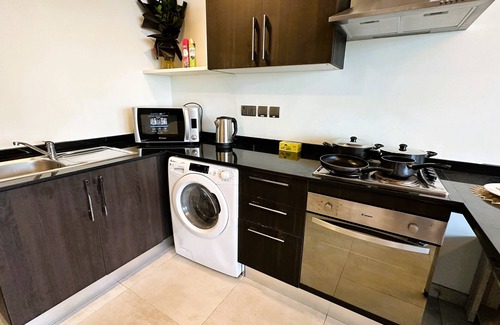 Al Hoora Apartment | Best Apartment, Swimming Pool + Sauna + Gym + Full Kitchen + WIFI