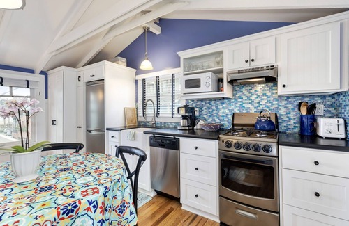 Downtown Cottage | Best Beach Location in Santa Monica! Our Summer Stretches Through Fall!
