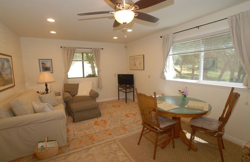 Plymouth House | Best Location for Shenandoah Valley & Historic Towns