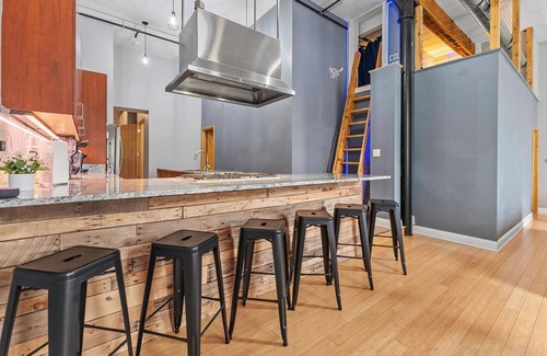 Wholesale District Apartment | Best Location for Conventions, Sports, & Nightlife