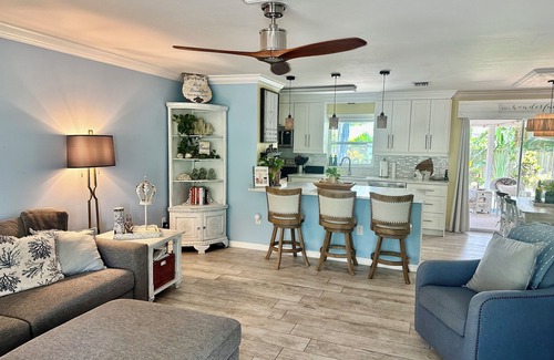 Arlington Park House | Best location in Sarasota! Downtown/Siesta Key/Restaurants/Market within 5 min.