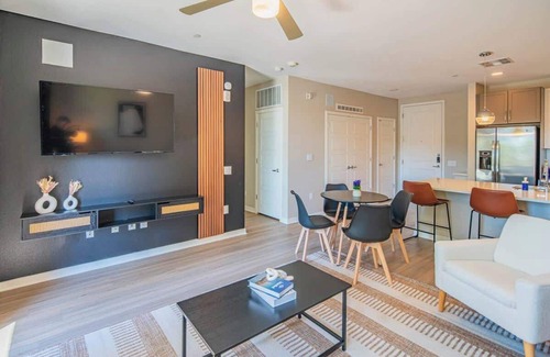 Orange Heights Apartment | Best Location | Pool, Gym, Parking, W/D & Dog Park