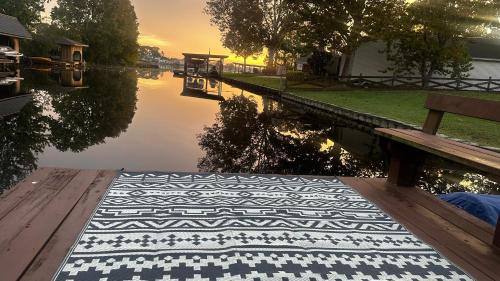 Forest City House | Best of Both Worlds Lakehouse