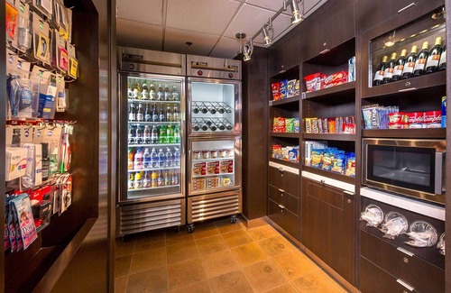 Durham Hotel | Best Place to Unwind! 2 Relaxing Units, Free Parking, Pets Allowed, Pool