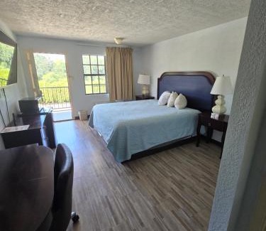 Orange Hotel | Best Price Motel & Suites