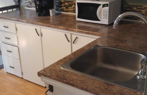 New Glasgow House | Best Value in NG! 5 Star Reviews. 1 Bedrm Suite. You'll love it!