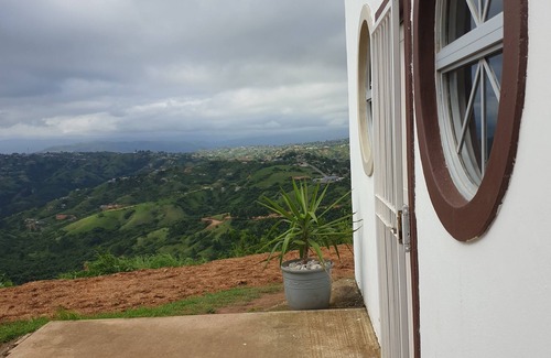 Botha's Hill Apartment | Best View of 1000 Hills