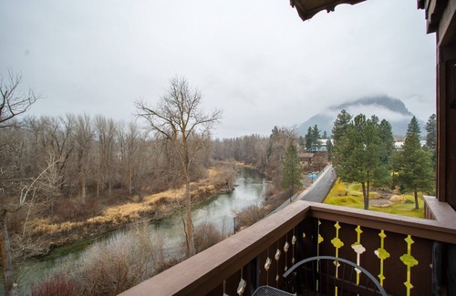 Leavenworth Condo | Best Views in Leavenworth from Downtown 2-bedroom Condo