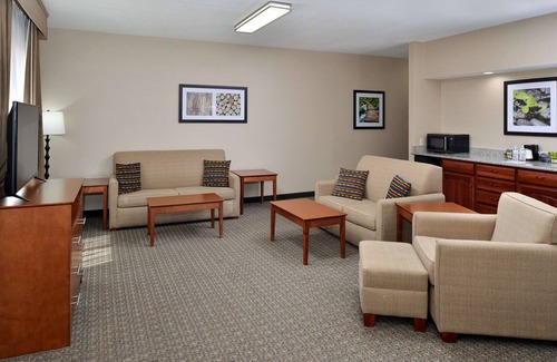 Neosho Hotel | Best Western Big Spring Lodge