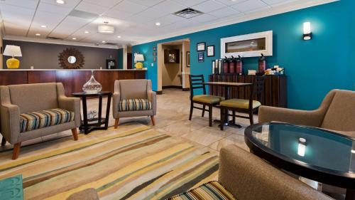 Morehead Hotel | Best Western Eagles Inn