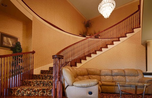 Clay Hotel | Best Western Henrietta Inn & Suites