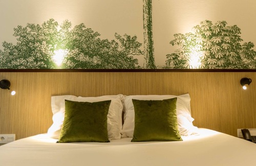 Fontaine-le-Comte Hotel | Best Western Le Bois De La Marche