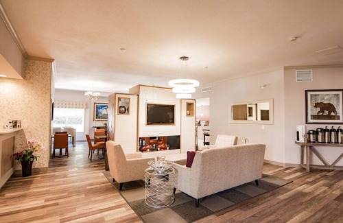 Golden Hotel | Best Western Mountainview Inn