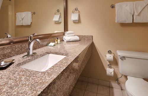 Golden Hotel | Best Western Mountainview Inn