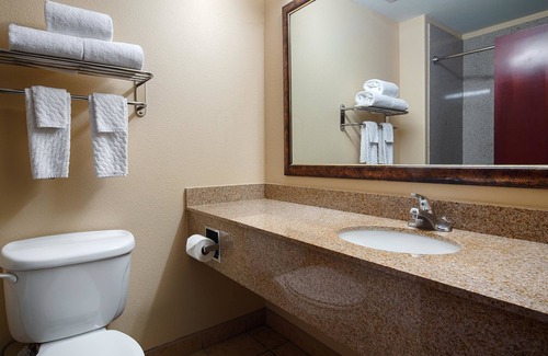Katy Hotel | Best Western Plus Katy Inn & Suites