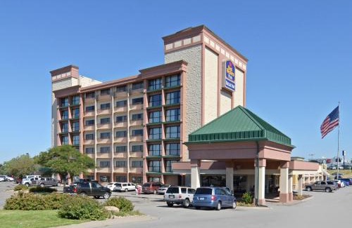 Millard Hotel | Best Western Plus Midwest Inn