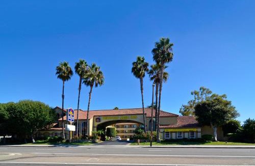 East Side Costa Mesa Hotel | Best Western Plus Newport Mesa Inn