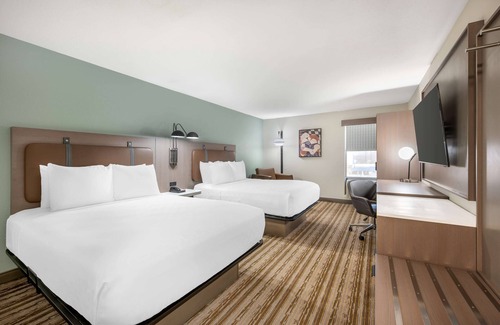 Richmond Hotel | Best Western Plus Richmond Indiana I-70