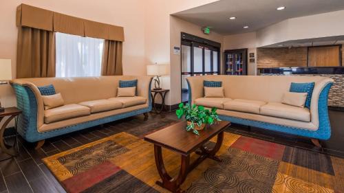 Wendover Hotel | Best Western Plus - Wendover Inn
