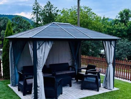 Salgotarjan Villa | Beszterce Vendégház