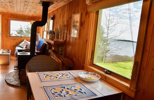 Orrs Island Cabin | Betty's Place - Cozy ocean front getaway , Relax, Reconnect and Recharge on the Maine Coast